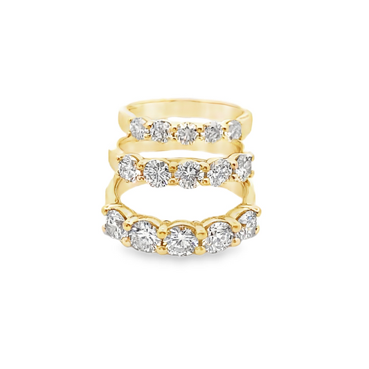 Shared Prong Halfway Diamond Ring in 14K Gold