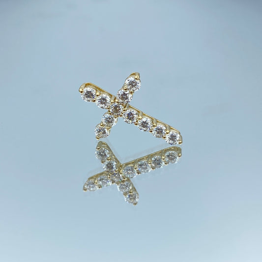 Round Brilliant Cut Diamond Cross Pendant in 14K Yellow Gold
