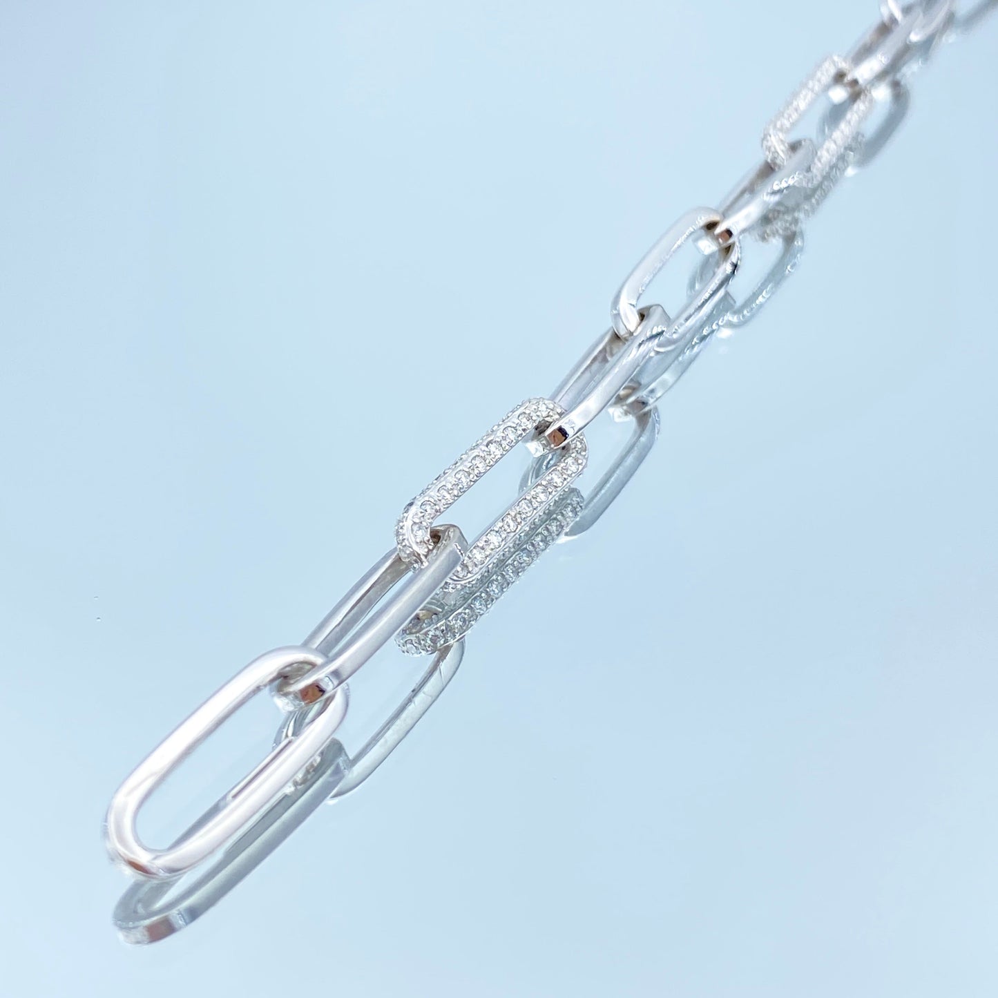 Diamond Paperclip Link Bracelet in 14K Gold