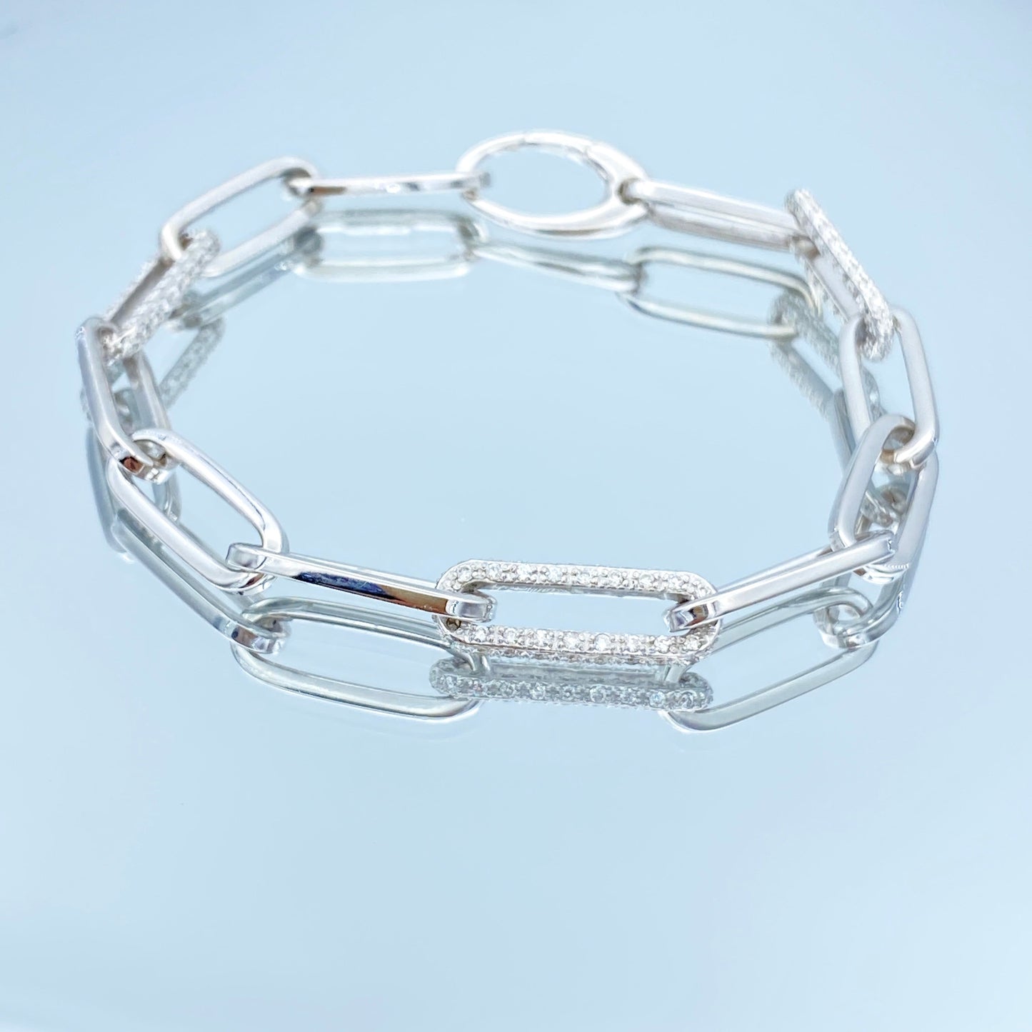 Diamond Paperclip Link Bracelet in 14K Gold