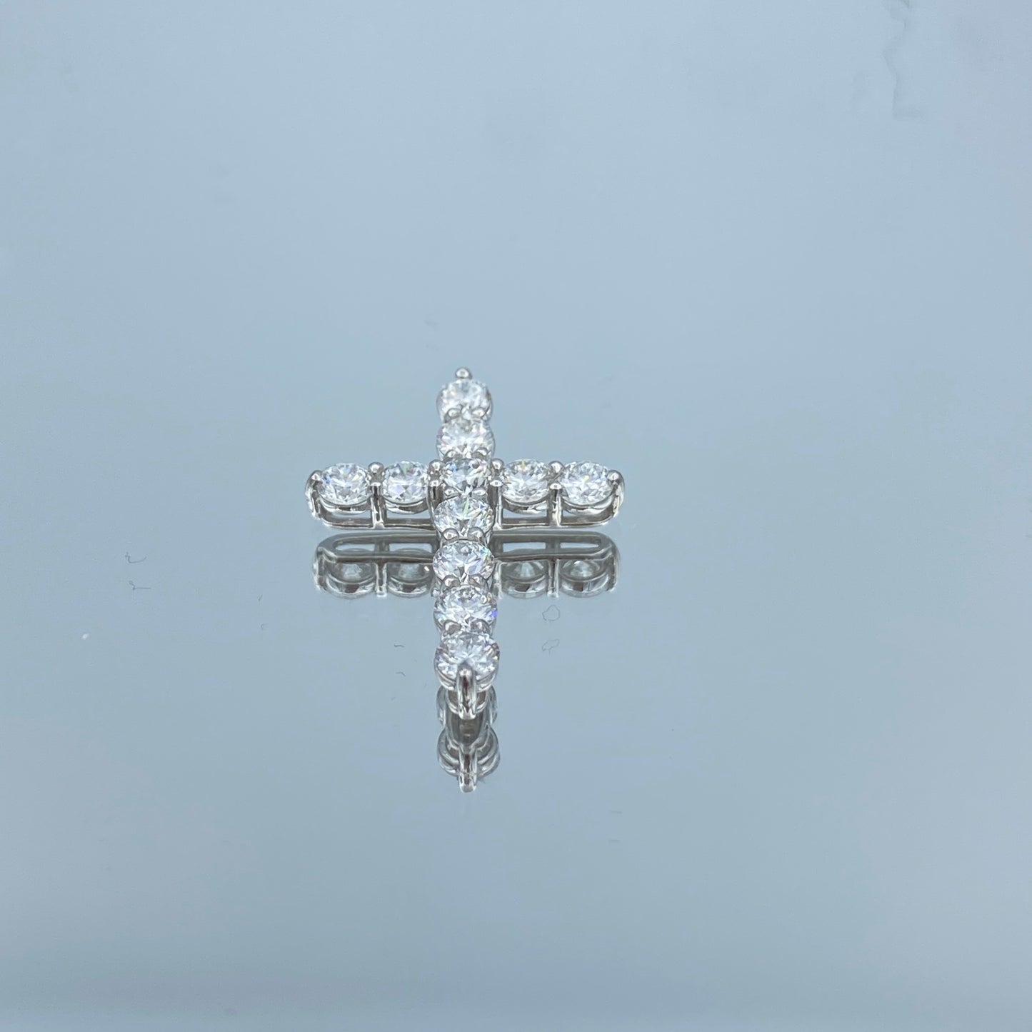 Round Brilliant Cut Diamond Cross Pendant in 14K White Gold