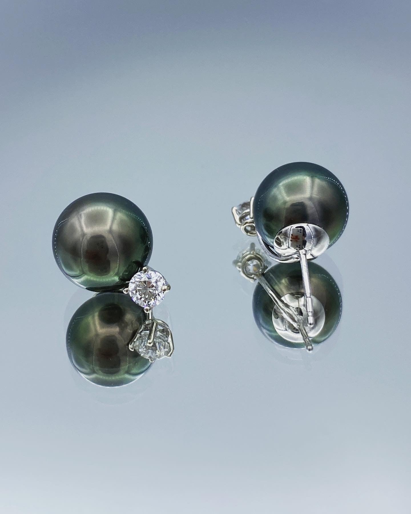 Black Tahitian Pearl Earrings with Diamond in 14K White Gold - L and L Jewelry
