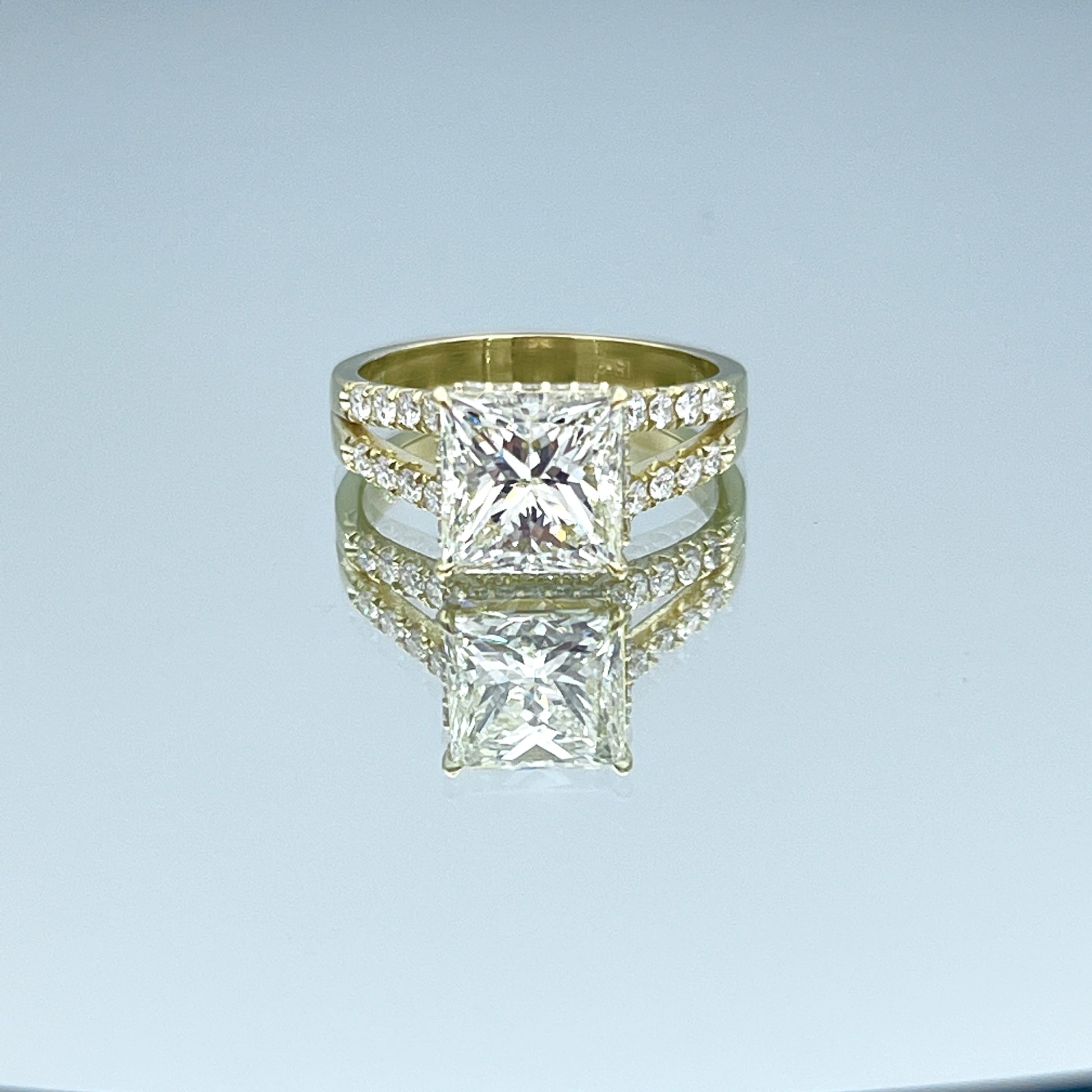 Split Shank Princess-Cut Diamond Engagement Ring in 18K Yellow Gold - L and L Jewelry