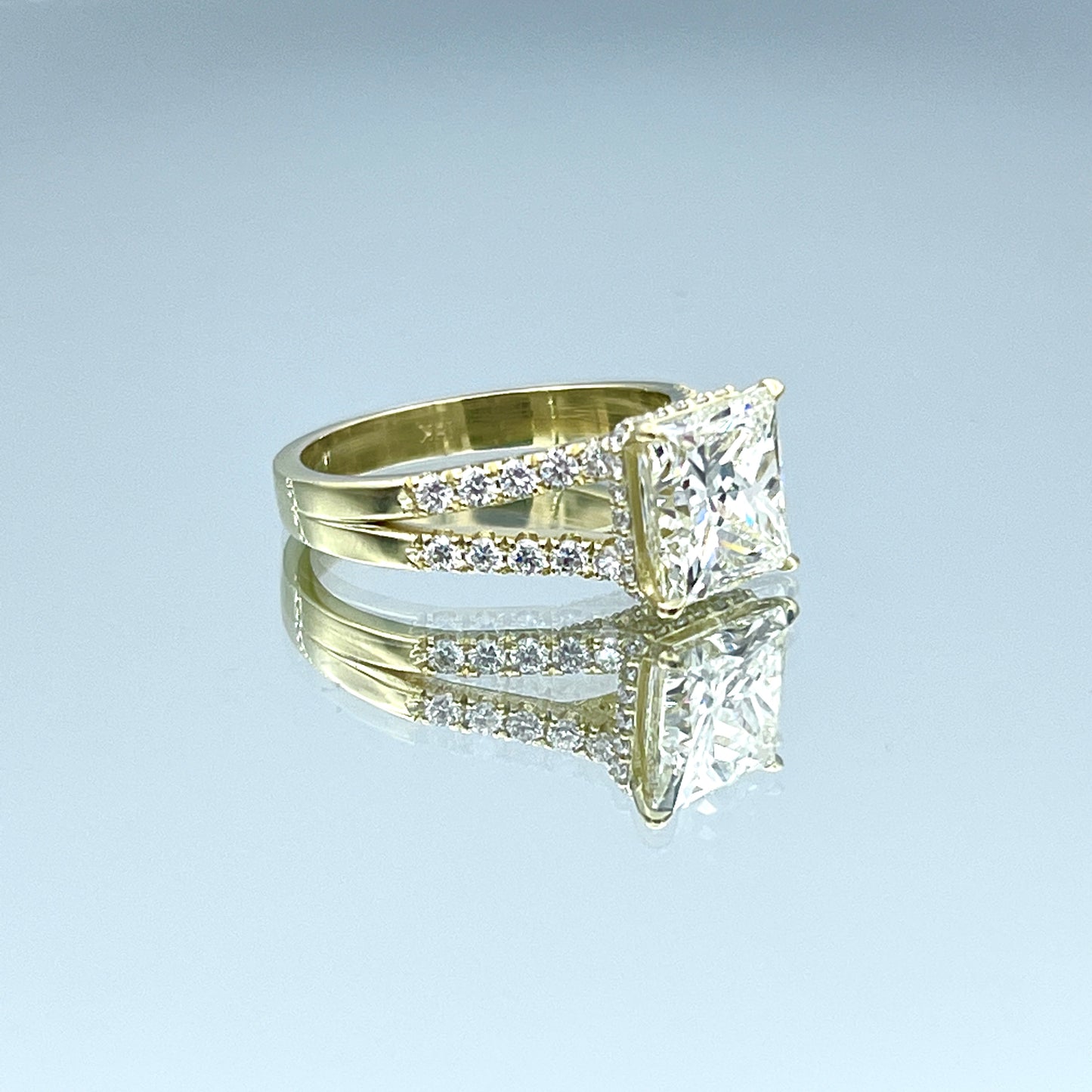 Split Shank Princess-Cut Diamond Engagement Ring in 18K Yellow Gold - L and L Jewelry