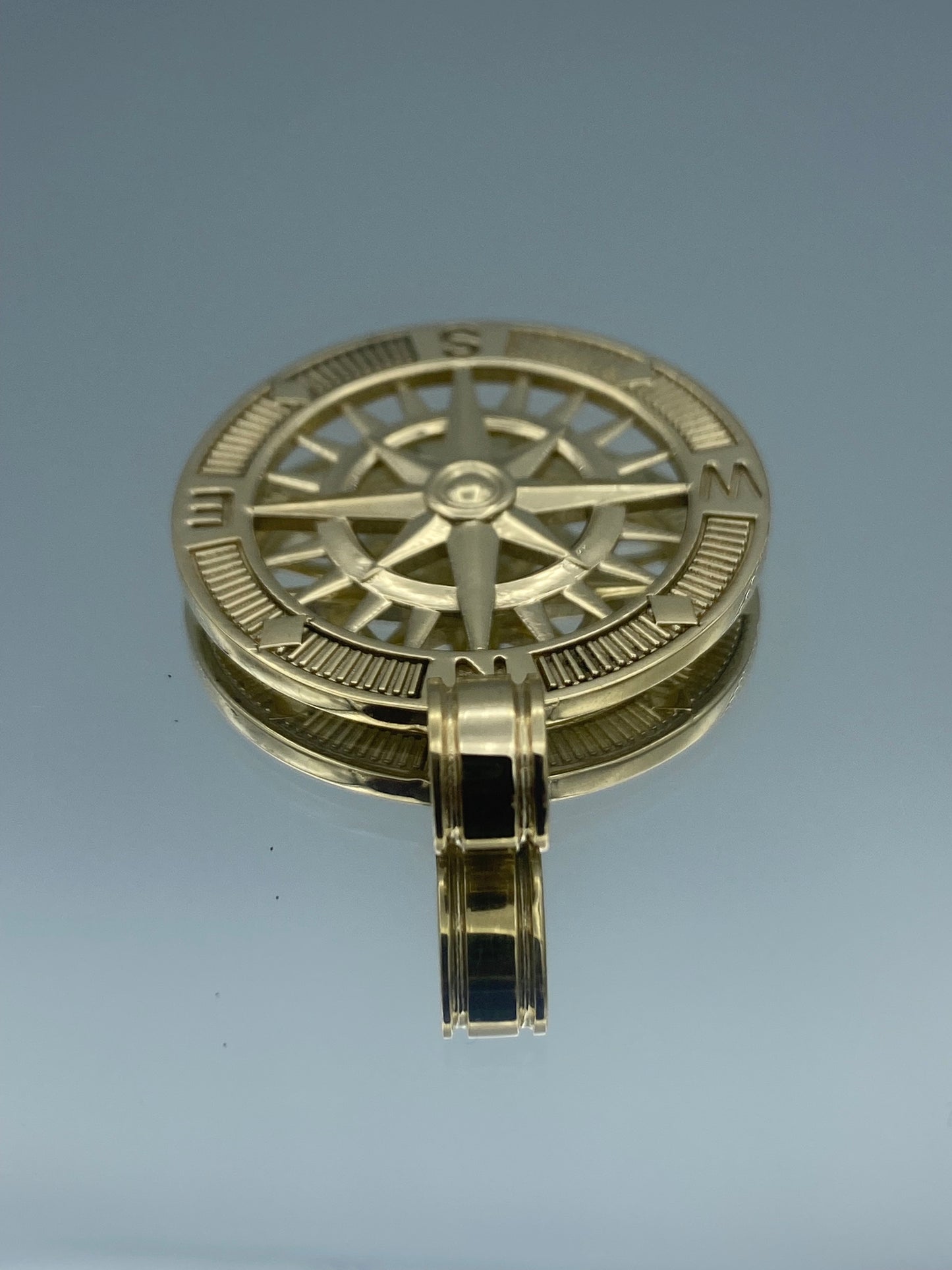 Compass Pendant in 14K Yellow Gold - L and L Jewelry