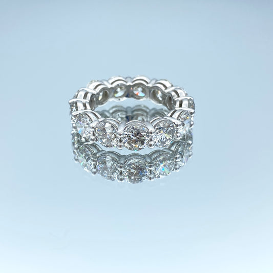 Round Brilliant-Cut Diamond Eternity Ring in Platinum - L and L Jewelry