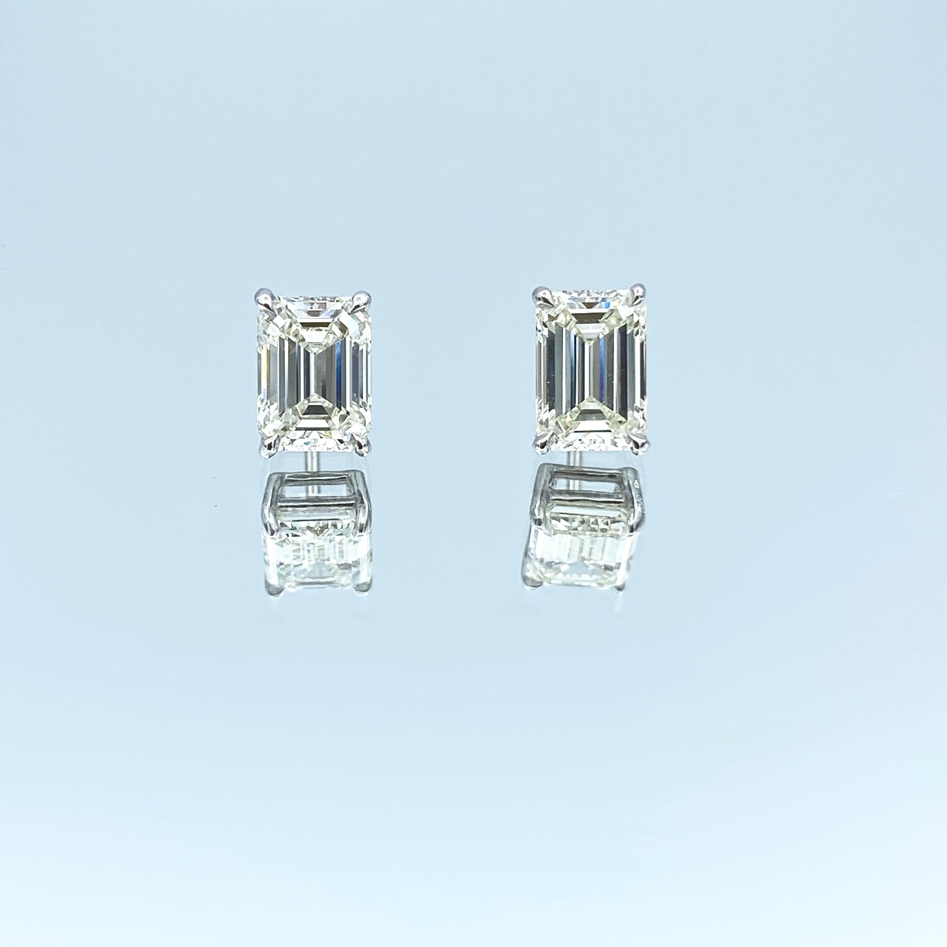 Diamond Stud Earrings in 14K White Gold - L and L Jewelry