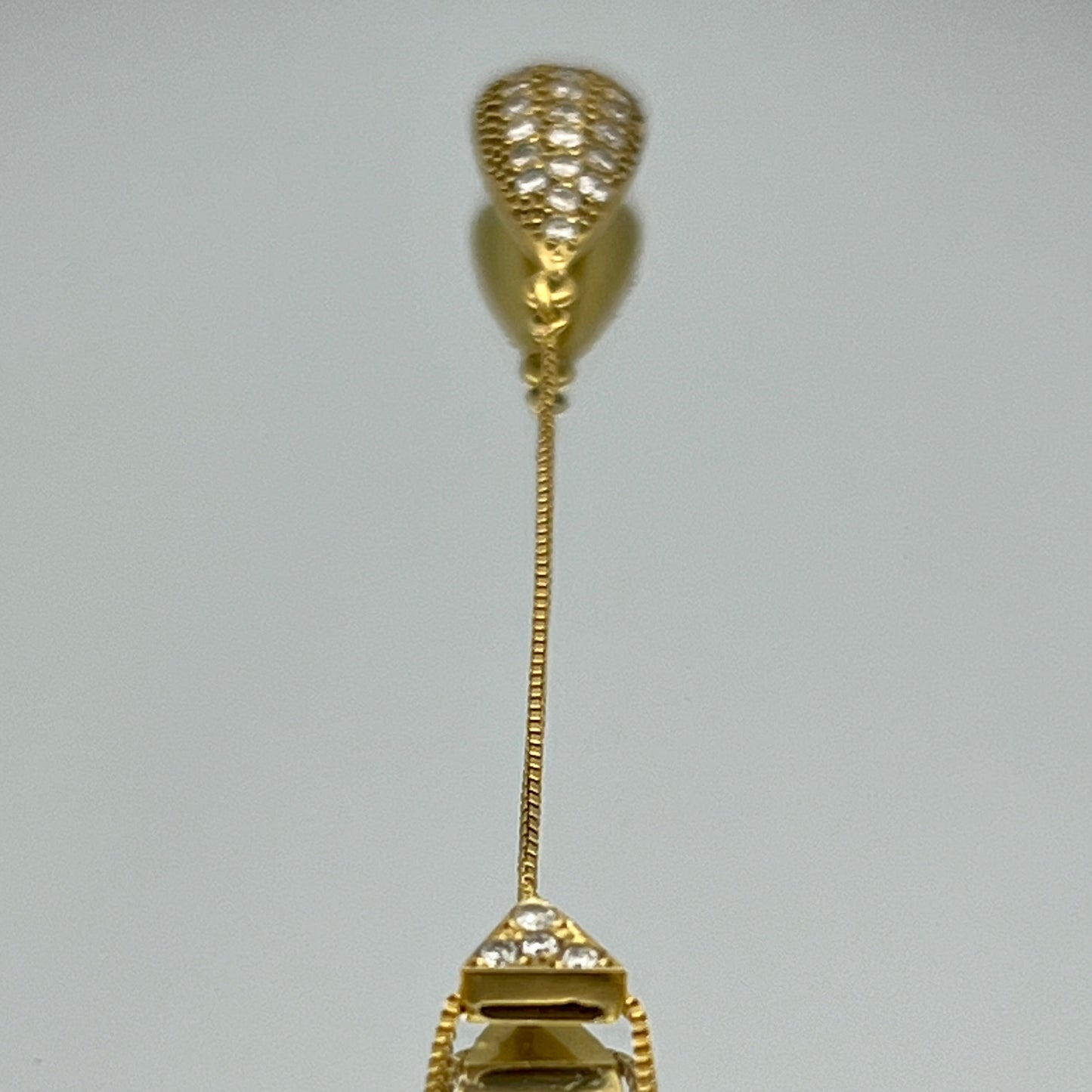 Teardrop Diamond Lariat Necklace in 18K Yellow Gold - L and L Jewelry