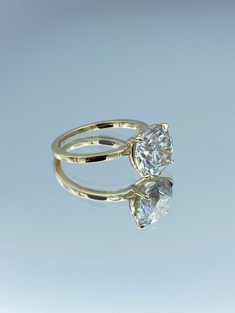 Solitaire Round Brilliant-Cut Diamond Engagement Ring in 14K Yellow Gold - L and L Jewelry
