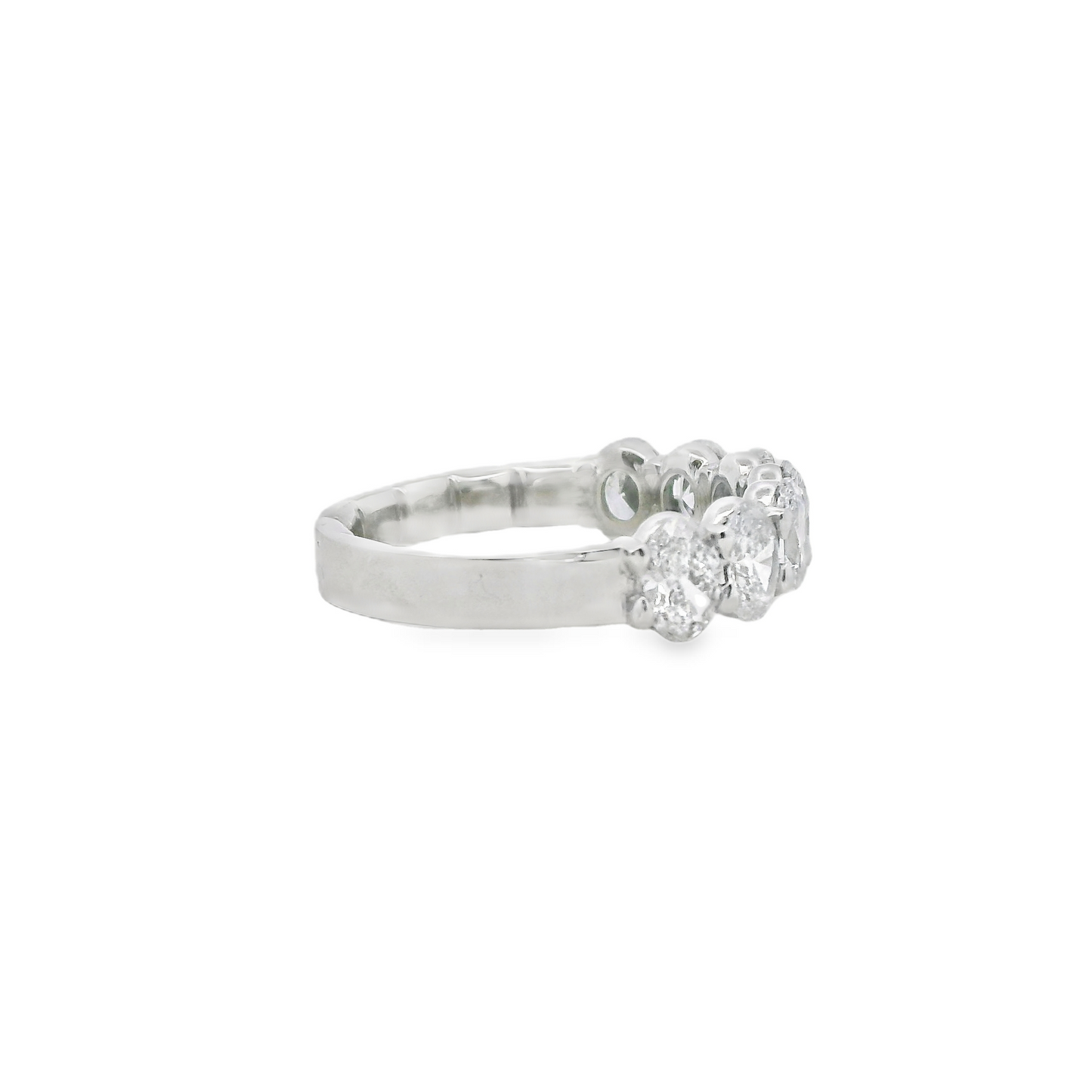 Halfway Oval Diamond Wedding Band in 14K Gold
