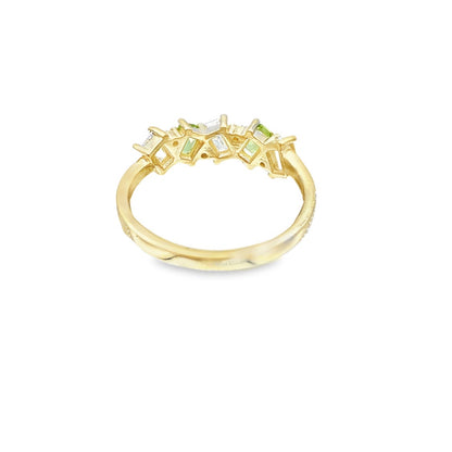 Peridot and Diamond Ring in 14K Yellow Gold