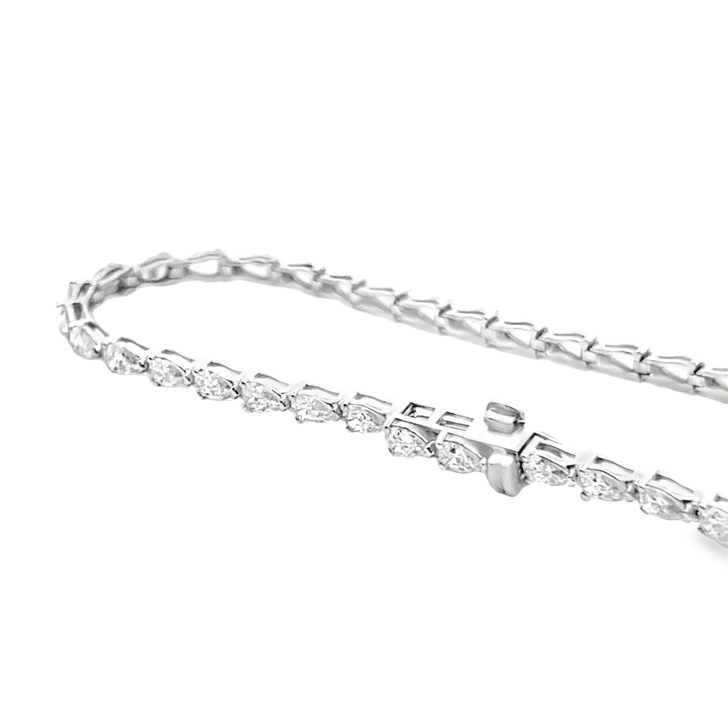 Pear Shaped Diamond Tennis Bracelet in 14K White Gold