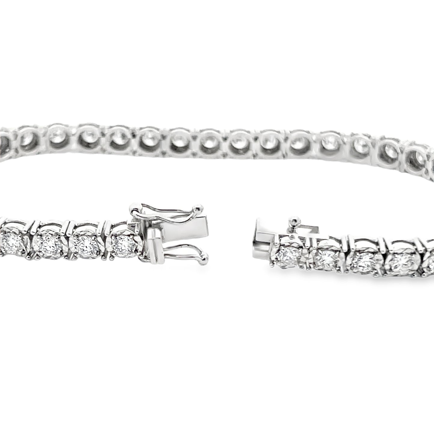 Illusion Set Diamond Tennis Bracelet in 14K Gold