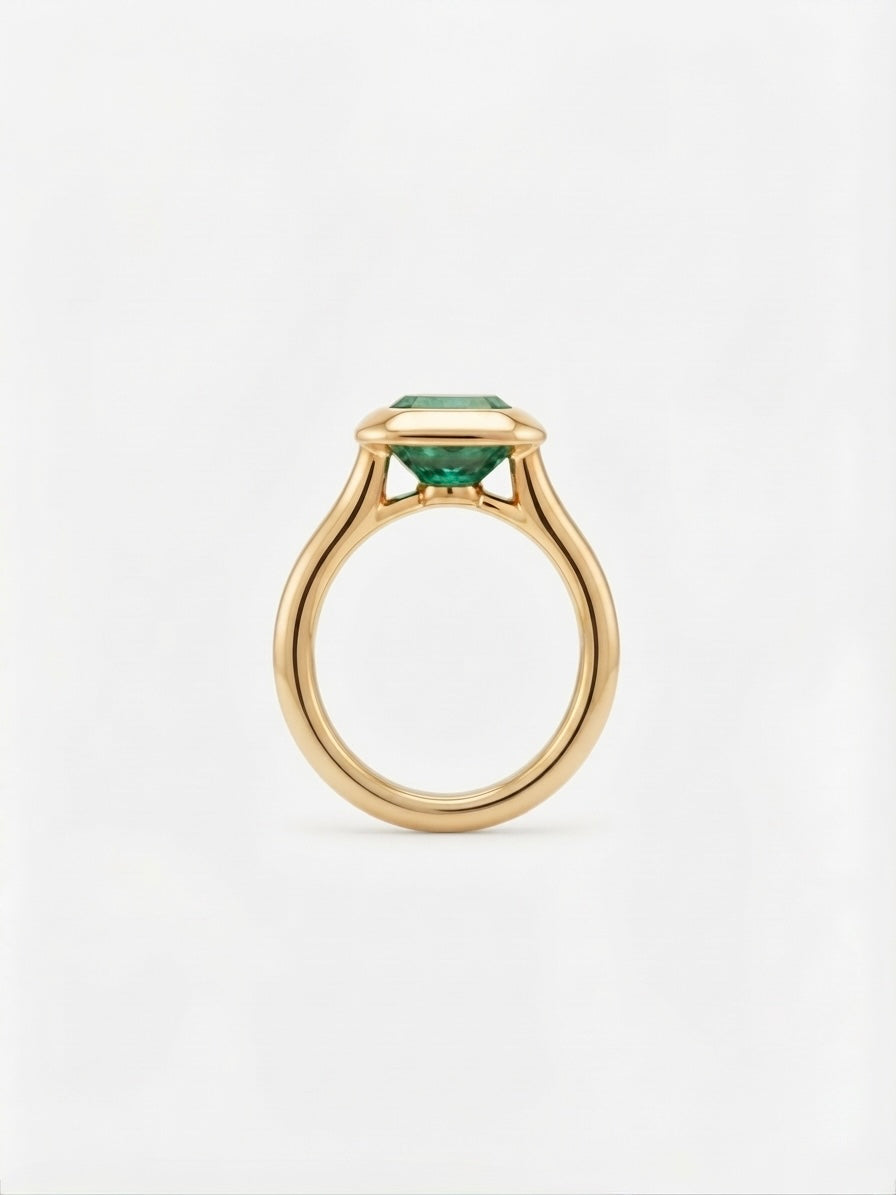 Zambian Green Emerald Bezel Statement Ring in 18K Gold