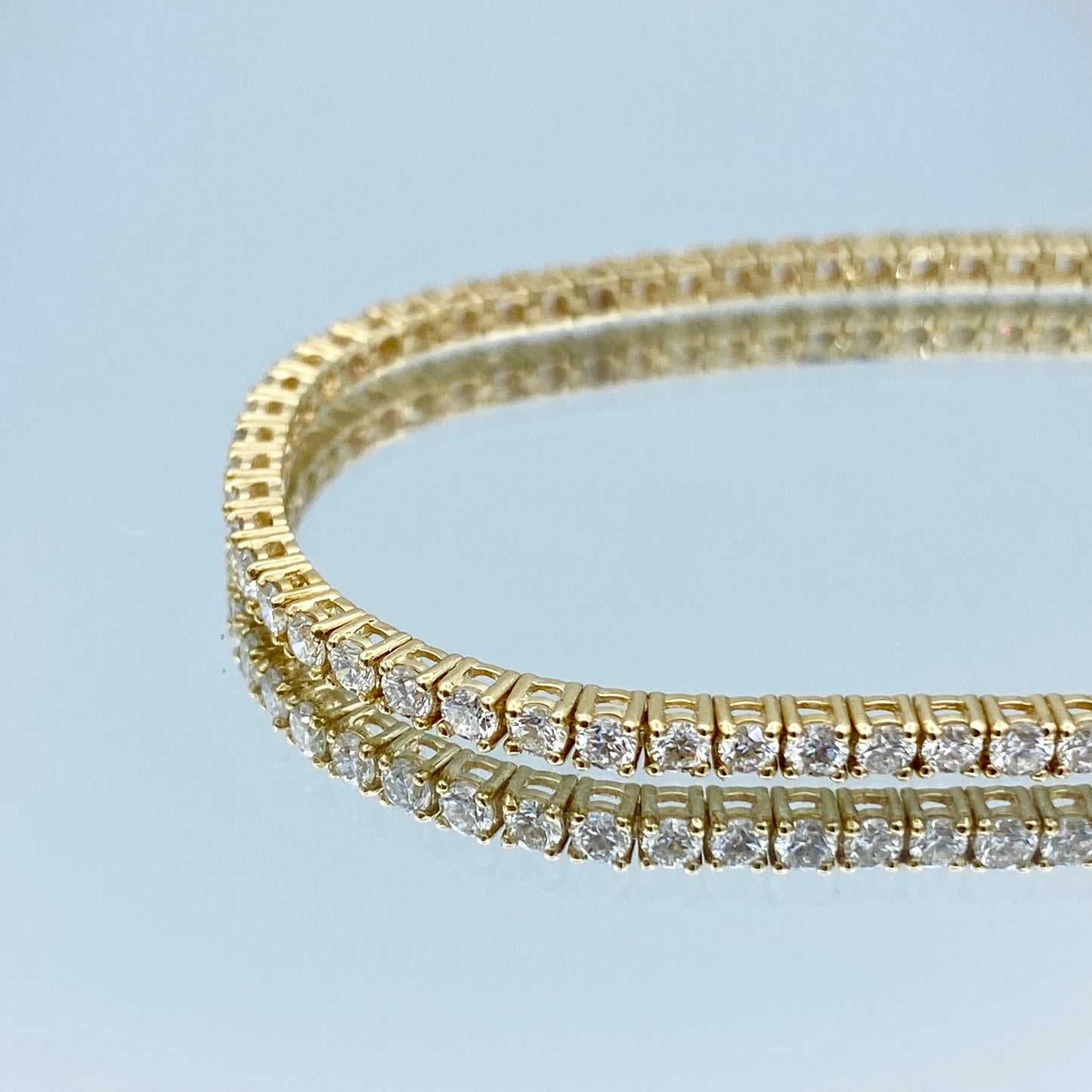 Classic Round-Cut Diamond Tennis Bracelet in 14K Gold