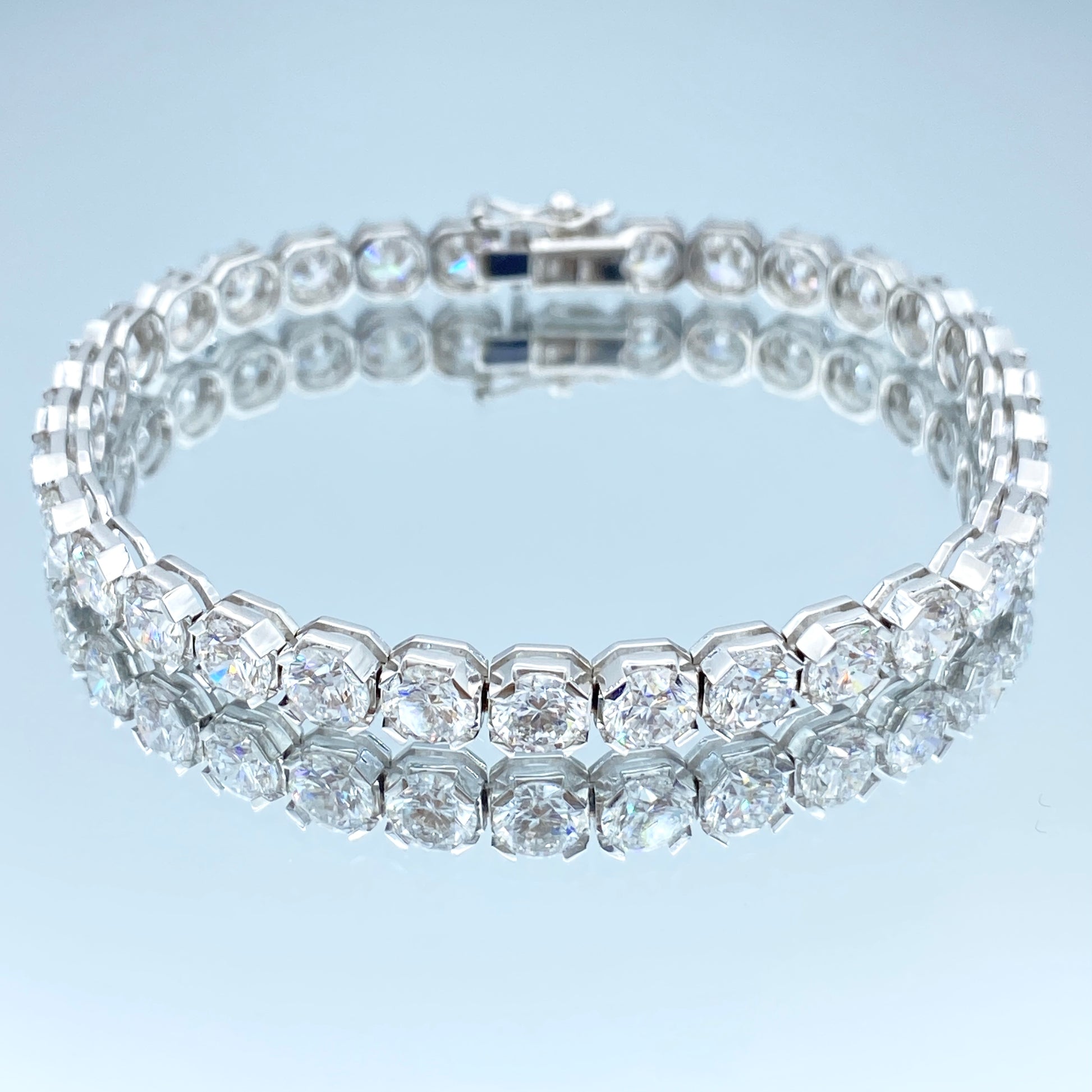 Round Brillant-Cut Diamond Tennis Bracelet in 18K White Gold - L and L Jewelry