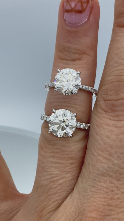 Solitaire Round-Cut Diamond Engagement Ring in 18K White Gold