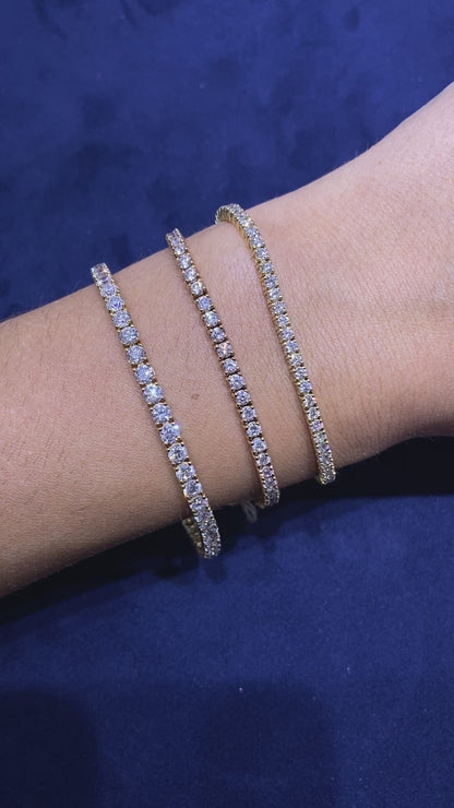 Classic Round-Cut Diamond Tennis Bracelet in 14K Gold