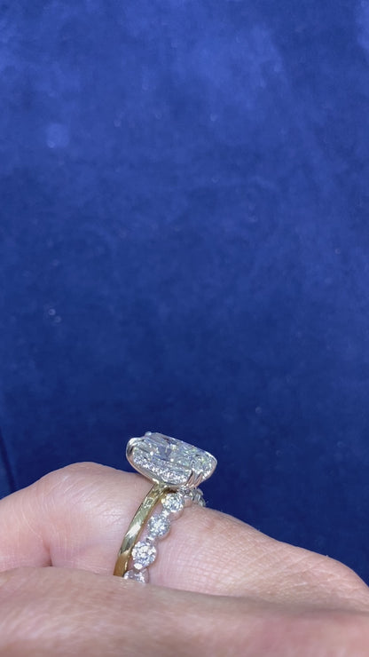 Solitaire Radiant-Cut Diamond Engagement Ring in 14K Yellow Gold