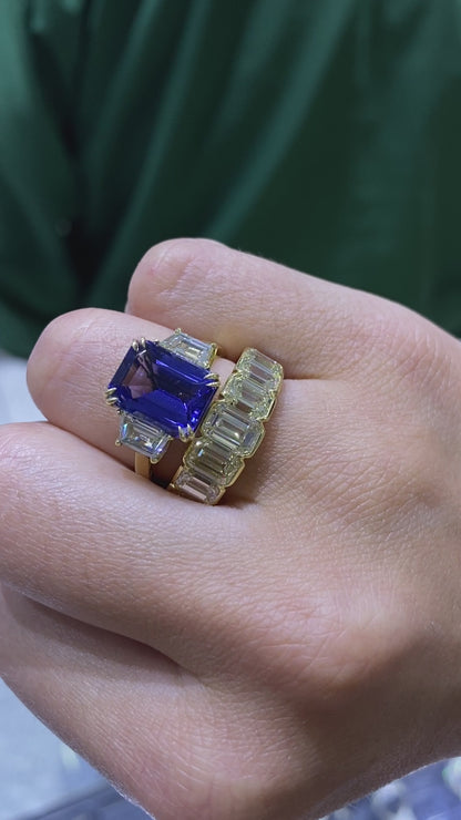 Three-Stone Tanzanite and Diamond Ring in 18K Yellow Gold