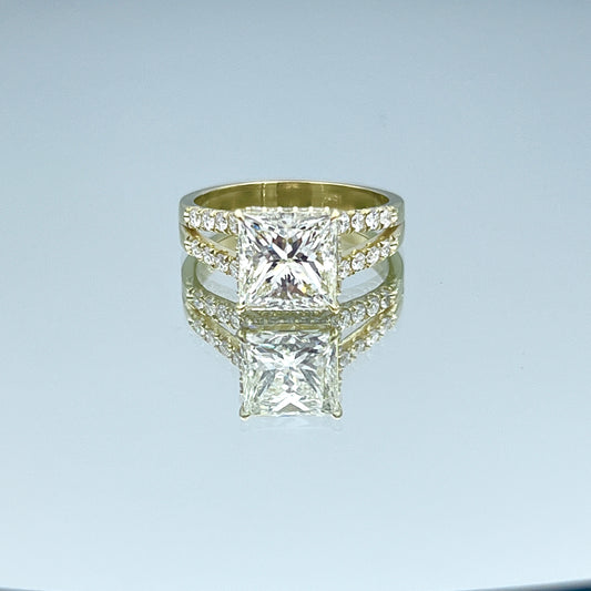 Split Shank Princess-Cut Diamond Engagement Ring in 18K Yellow Gold - L and L Jewelry