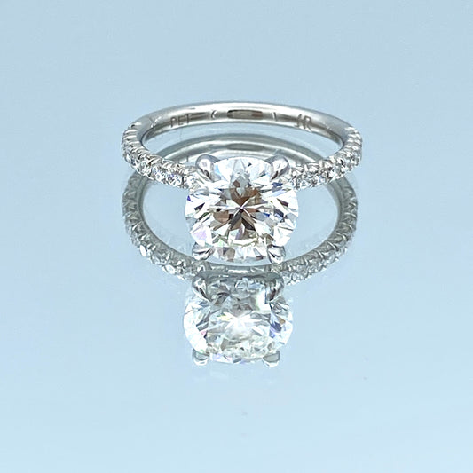 Round-Cut Diamond Engagement Ring in Platinum - L and L Jewelry