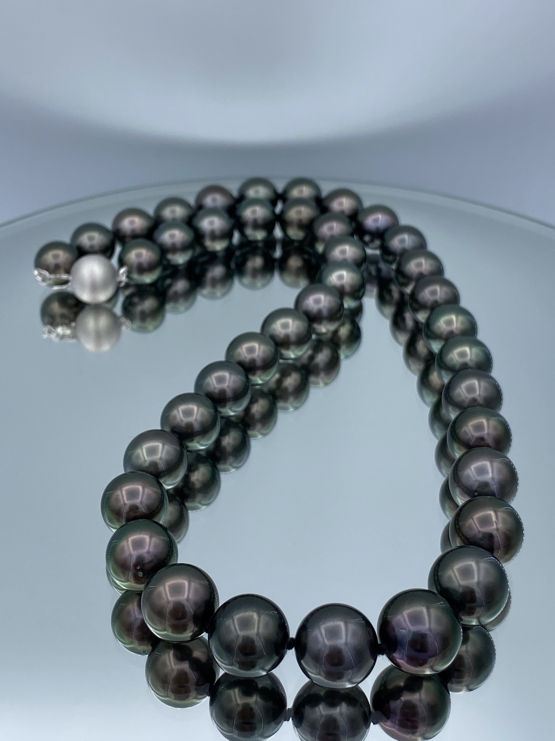 Tahitian Pearl Necklace with 14K White Gold Clasp - L and L Jewelry